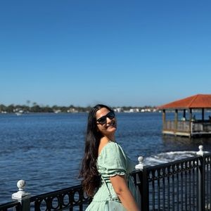 Meet your Posher, Ansa